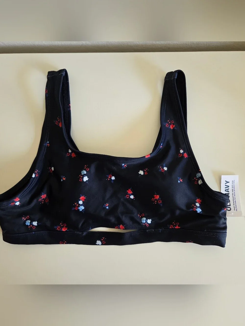 Old Navy Women’s 2-Piece Floral Swimsuit 💙🌸